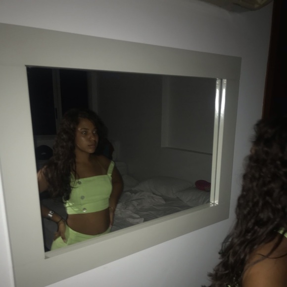 Meet your Posher, Laisha - Picture 1 of 1